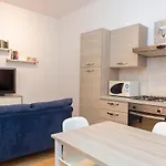 Apartment Rea Silvia *
